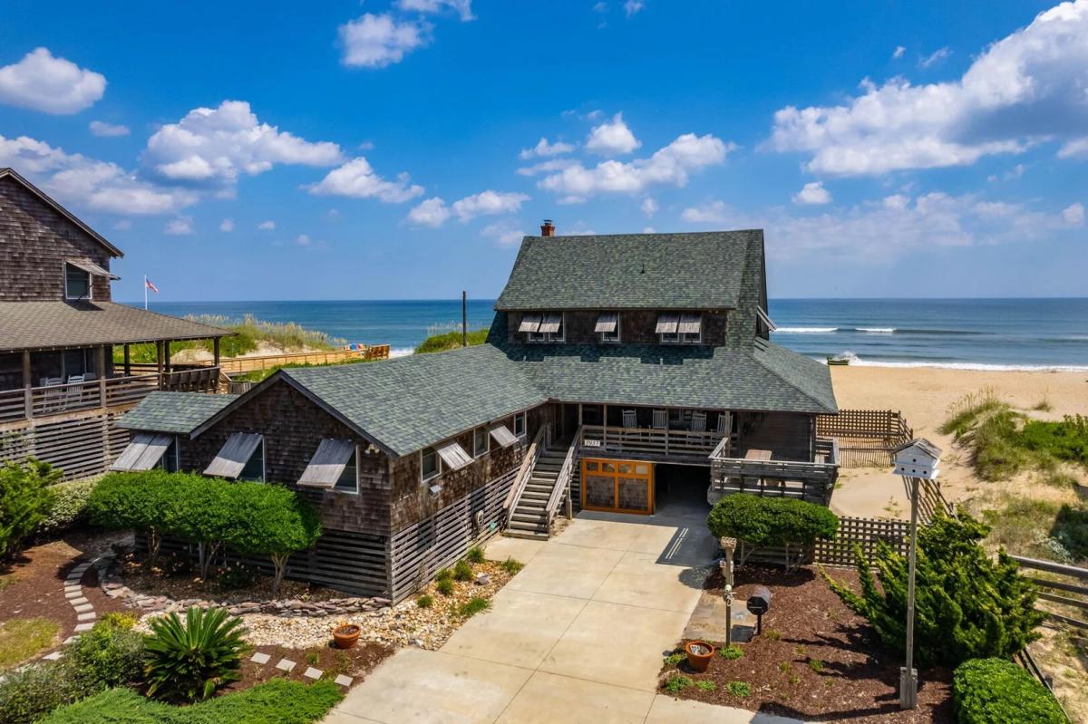 Outer Banks Oceanfront Villas — North Carolina